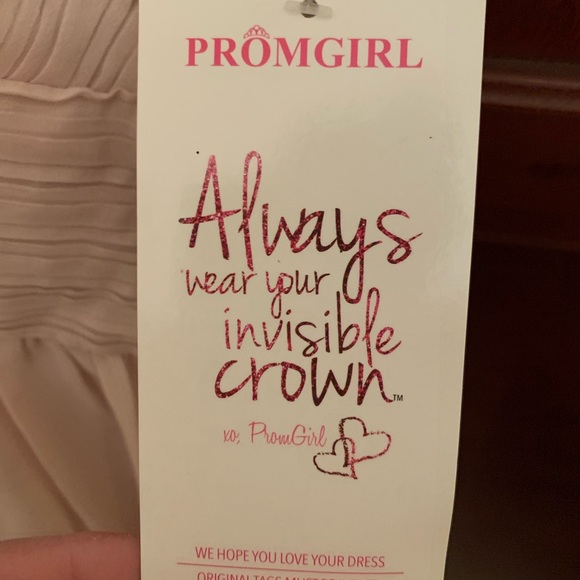 Minuet Blush off the shoulder semi-formal dress with cutouts. Size M. NWT - Picture 3 of 4